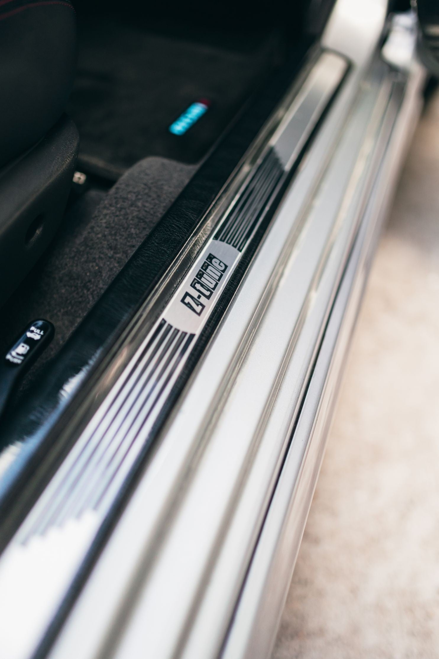 SIDE SILLS ENTRY PLATE – NisMoD Parts