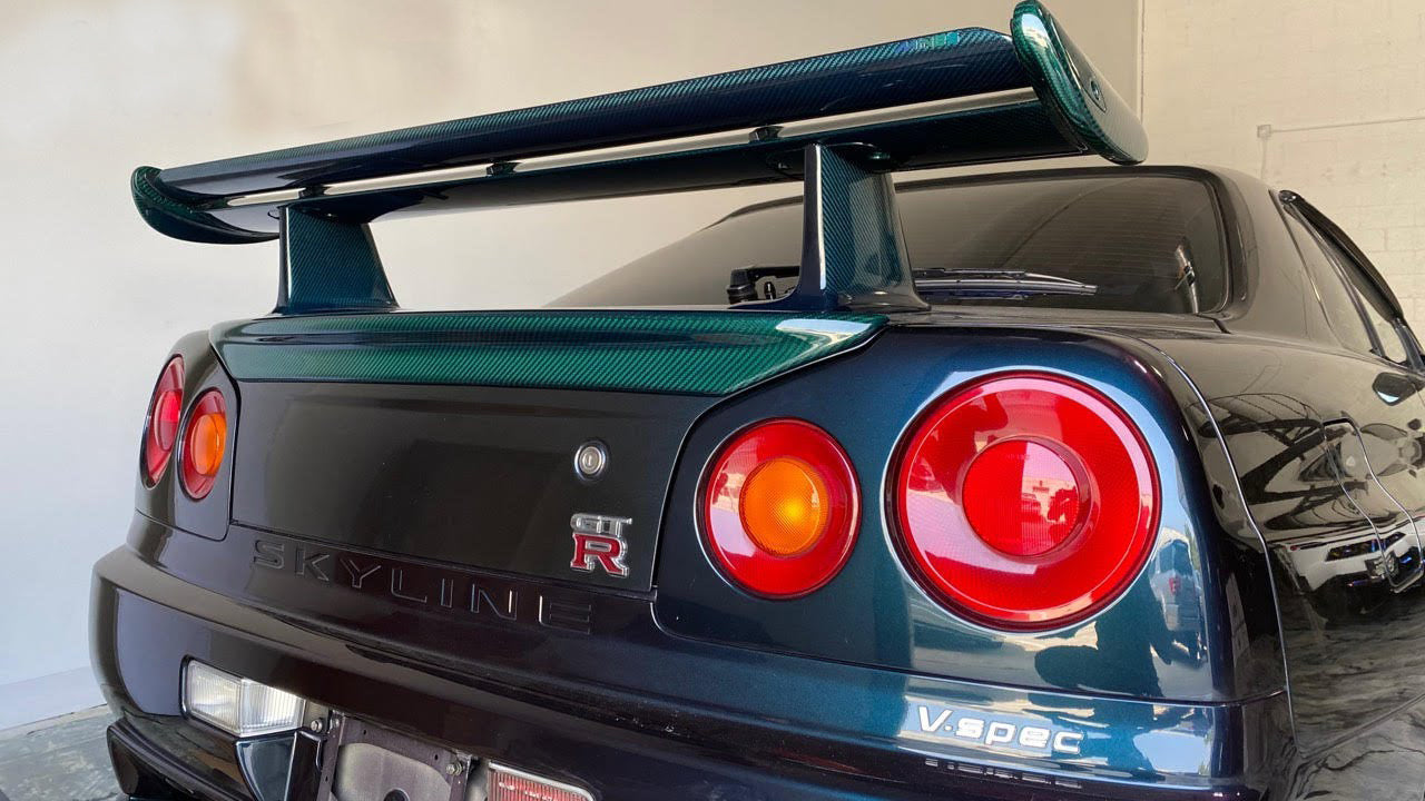 MINE'S Carbon Boot Lip Spoiler (Emerald)